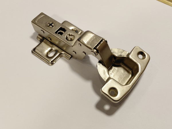 مفصلة ركبة باكم افيز ماستر 2D  ساميت 